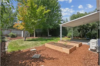 8567 N Burr Ave, Portland, OR 97203 - Photo 25