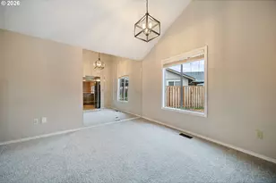 21455 SW Lois St, Beaverton, OR 97003 - Photo 7