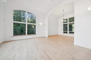 5604 SW Knightsbridge Dr, Portland, OR 97219 - Photo 9