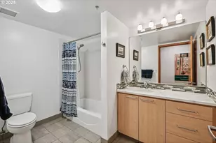 1030 NW Johnson St, Portland, OR 97209 - Photo 17