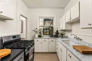 731 SW King Ave, Portland, OR 97035 - Photo 15