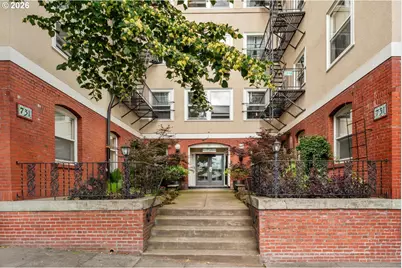 731 SW King Ave #10, Portland, OR 97035 - Photo 1