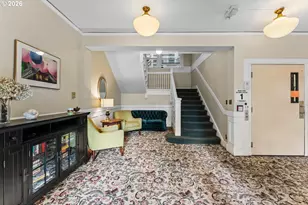 731 SW King Ave, Portland, OR 97035 - Photo 3