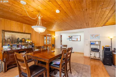 87250 Cedar Flat Rd, Springfield, OR 97478 - Photo 9