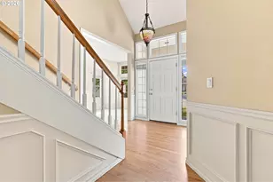 13075 Sierra Ct, Lake Oswego, OR 97035 - Photo 3
