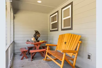 721 NW 58th St, Vancouver, WA 98663 - Photo 3