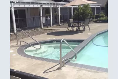 1475 Green Acres #105, Eugene, OR 97408 - Photo 13