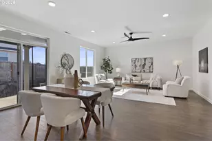 814 NE Buckthorn Dr, Estacada, OR 97023 - Photo 11