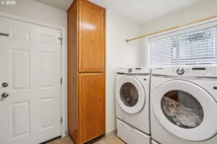 1743 SE 60th Ave, Hillsboro, OR 97123 - Photo 29