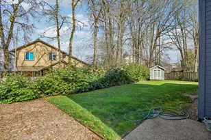 1743 SE 60th Ave, Hillsboro, OR 97123 - Photo 31