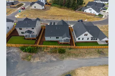 781 Riley Dr, Silverton, OR 97381 - Photo 31