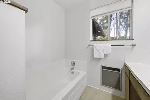 1290 Scenic View Dr, Stayton, OR 97383 - Photo 17