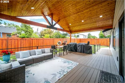 8955 SW Club Meadow Ln, Portland, OR 97225 - Photo 21