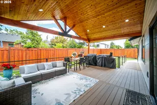 8955 SW Club Meadow Ln, Portland, OR 97225 - Photo 21