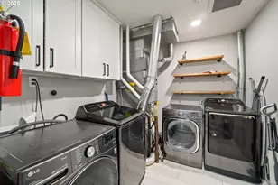 8955 SW Club Meadow Ln, Portland, OR 97225 - Photo 25