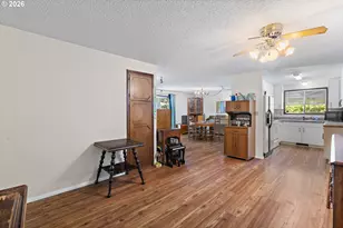 1959 Breakwood Cir SE, Albany, OR 97322 - Photo 3