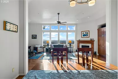 12449 SW 55th Pl, Portland, OR 97219 - Photo 11