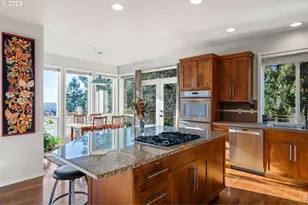 12449 SW 55th Pl, Portland, OR 97219 - Photo 15