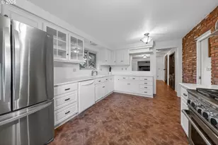 8160 Lookingglass Rd, Roseburg, OR 97471 - Photo 13
