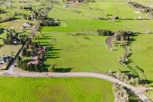 8160 Lookingglass Rd, Roseburg, OR 97471 - Photo 45