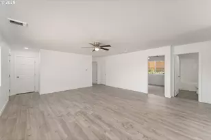 650 NE Polk St, Roseburg, OR 97470 - Photo 9