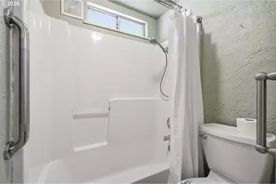 1033 S 34th Pl, Springfield, OR 97478 - Photo 23