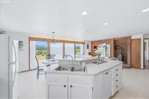 24312 Cardwell Hill Dr, Philomath, OR 97370 - Photo 19