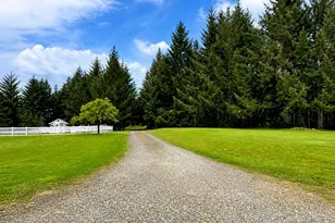 24312 Cardwell Hill Dr, Philomath, OR 97370 - Photo 3