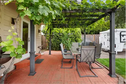 9358 SW Claridge Dr, Portland, OR 97223 - Photo 45