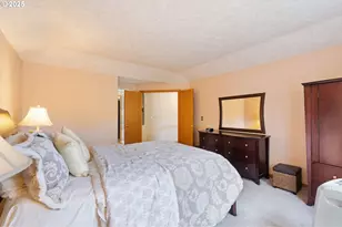 9358 SW Claridge Dr, Portland, OR 97223 - Photo 21