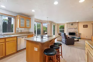 9358 SW Claridge Dr, Portland, OR 97223 - Photo 15