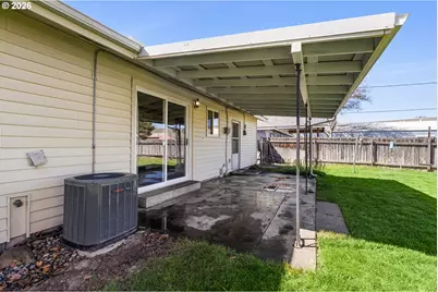 4203 SW Sheridan Ave, Pendleton, OR 97801 - Photo 7
