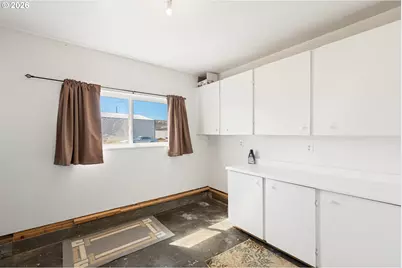 4203 SW Sheridan Ave, Pendleton, OR 97801 - Photo 33