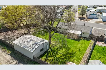 4203 SW Sheridan Ave, Pendleton, OR 97801 - Photo 3