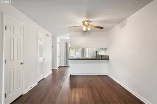 10900 SW 76th Pl, Tigard, OR 97223 - Photo 9