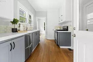 2446 NE 50th Ave, Portland, OR 97213 - Photo 11