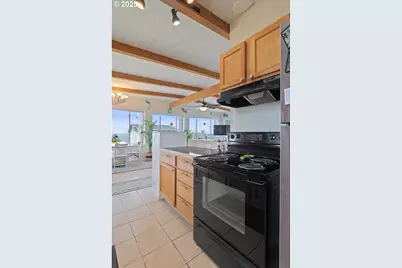 5218 NW Jetty Ave, Lincoln City, OR 97367 - Photo 31