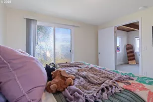 5218 NW Jetty Ave, Lincoln City, OR 97367 - Photo 17