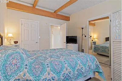 5218 NW Jetty Ave, Lincoln City, OR 97367 - Photo 33