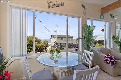 5218 NW Jetty Ave, Lincoln City, OR 97367 - Photo 25