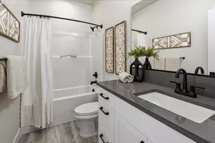8263 N Hargrave St, Camas, WA 98607 - Photo 15