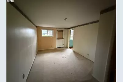 381 SE Gregory Dr, Winston, OR 97496 - Photo 15