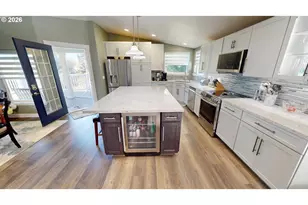 30339 Hillside Terrace, Gold Beach, OR 97444 - Photo 3