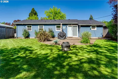 3270 Alder St, Eugene, OR 97405 - Photo 21