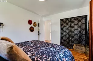 3270 Alder St, Eugene, OR 97405 - Photo 13