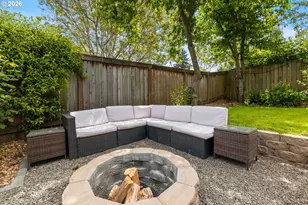 1410 NE Dekum St, Portland, OR 97211 - Photo 31