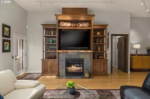 3853 NW Vardon Pl, Portland, OR 97229 - Photo 11