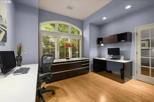 3853 NW Vardon Pl, Portland, OR 97229 - Photo 7