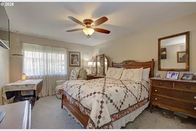13117 NW 8th Ave #B, Vancouver, WA 98685 - Photo 11
