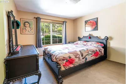 586 S 68th Pl, Springfield, OR 97478 - Photo 29